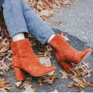 UO Sloane Seamed Suede Ankle Boot 7